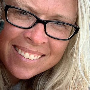 Meet your Posher, Carrie